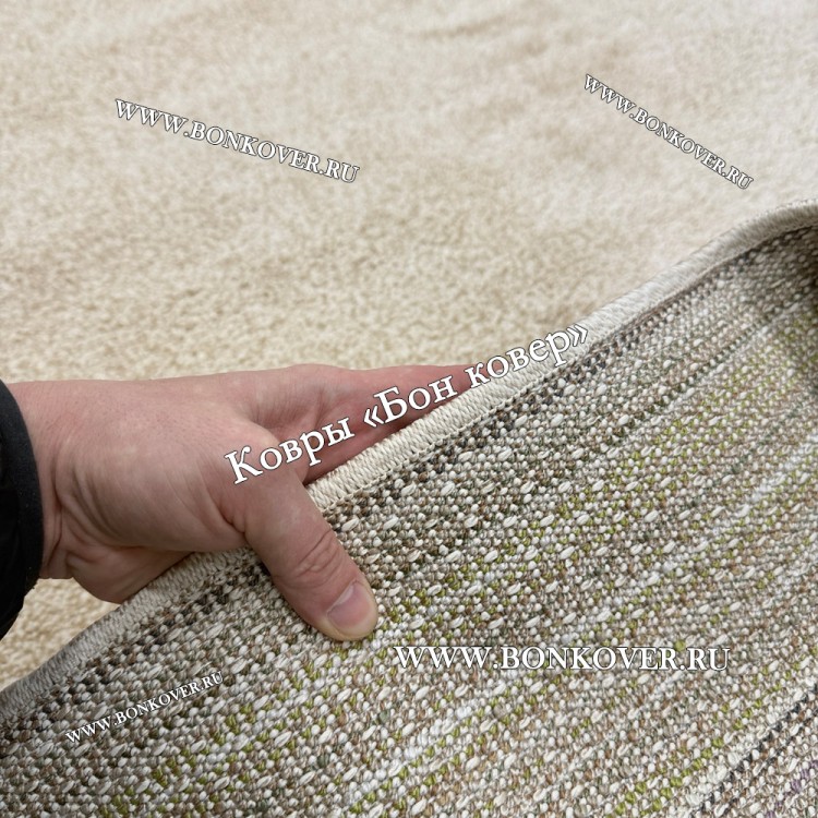 Однотонный ковер комфорт класса бежевый